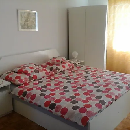 Petrovics Apartmanhaz 1 Apartment Bük