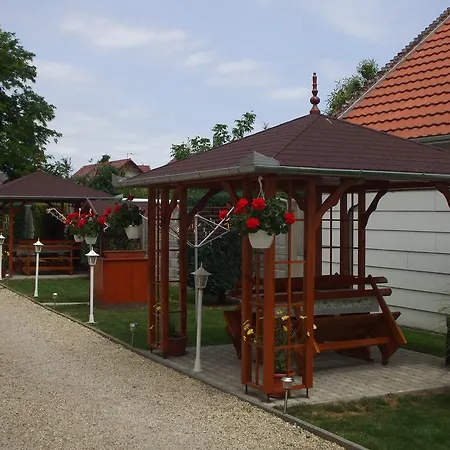 Petrovics Apartmanhaz 1 Apartament