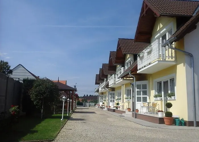 Petrovics Apartmanhaz 1