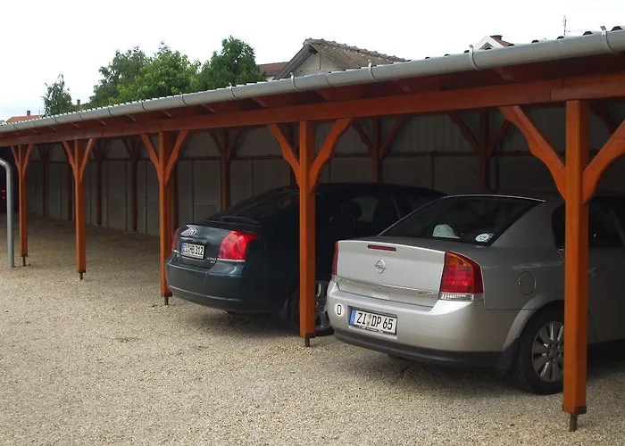 Petrovics Apartmanhaz 1 *